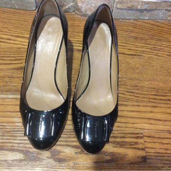 SALVATORE FERRAGAMO Black Patent Leather Pumps Closed Toe Block Heels - Picture 7 of 13